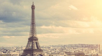 Taxe de séjour : en un an, Airbnb reverse 5,5 millions d'euros à la mairie de Paris