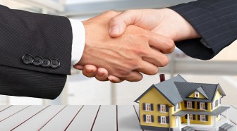 Prêt immobilier : doit-on domicilier ses revenus dans la banque qui accorde le prêt ?