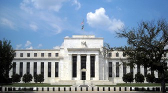USA: la Fed laisse les taux inchangés mais signale une croissance "forte"