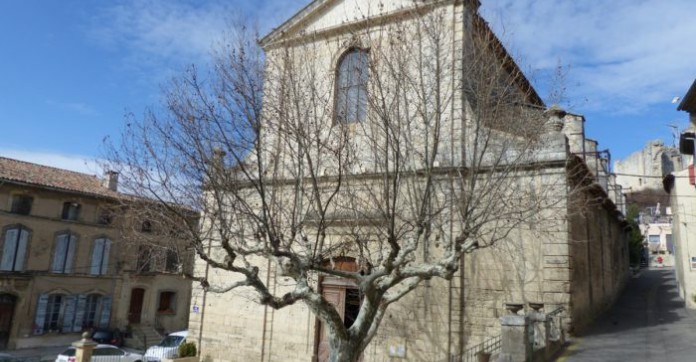 EN IMAGES. À vendre : Chapelle du XIIe siècle avec piscine