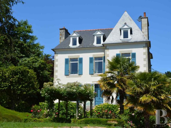 EN IMAGES. À vendre : l'ancienne maison bretonne de Georges Brassens
