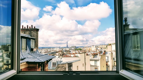 Immobilier : malgré plus de biens disponibles, les prix stagnent à Paris