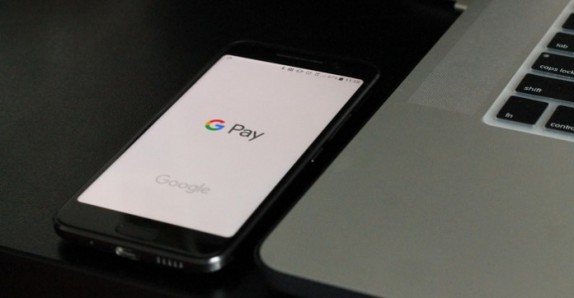 Malgré des tensions, Google devrait bien proposer des nouveaux services financiers