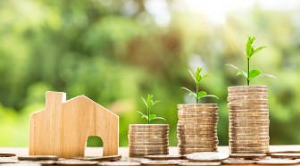 Crédit immobilier : emprunter coûte quatre fois moins cher aujourd'hui qu'il y a 10 ans