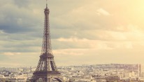Immobilier : le prix du mètre carré descend sous les 10 000 euros à Paris