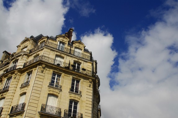 La ville de Paris de nouveau en guerre contre les dérives d'Airbnb
